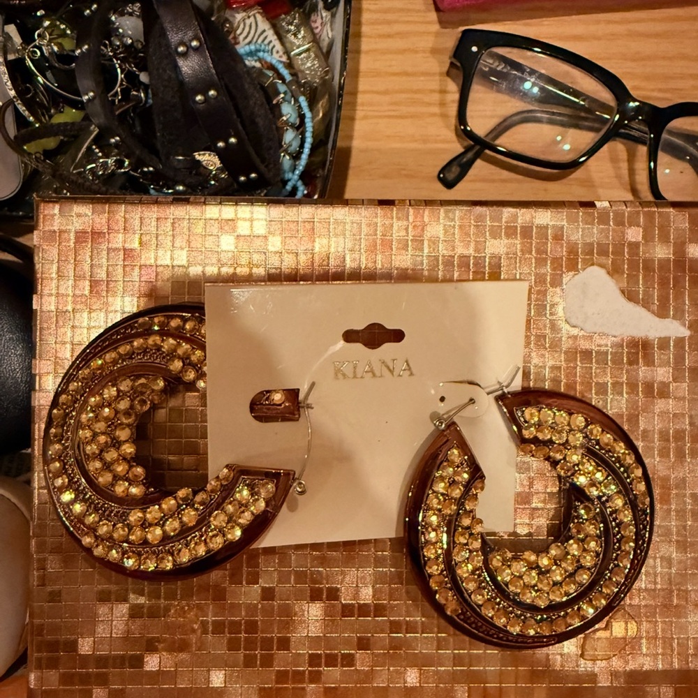 Bebe Silver Hoops bundle - Picture 7 of 8